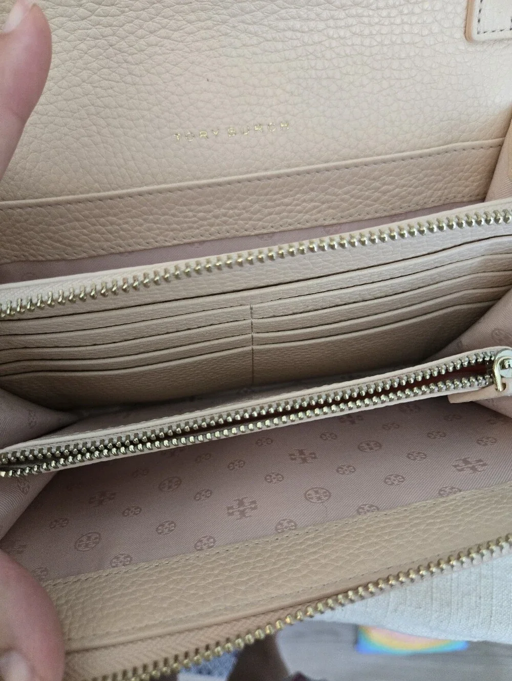 Tory Burch Thea Flat Wallet Crossbody Bag in a Soft Pink Pebbled Leather